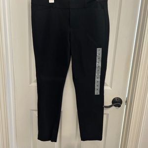Old Navy Pixie Pants. NWT